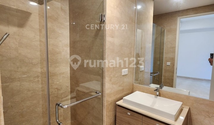 57 Promenade 2Br 103M Unit Nyaman di Kawasan Premium 2