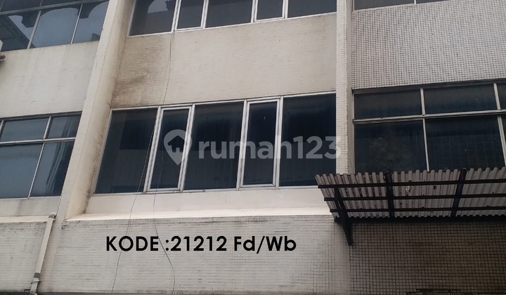 Shop House for Sale Mangga Besar, Strategic Location, Size 4.5x15 Meters, Code: 21212 Fd/Wb Shop House for Sale Mangga Besar, Strategic Location, Size 4.5x15 Meters, Code: 21212 Fd/Wb
