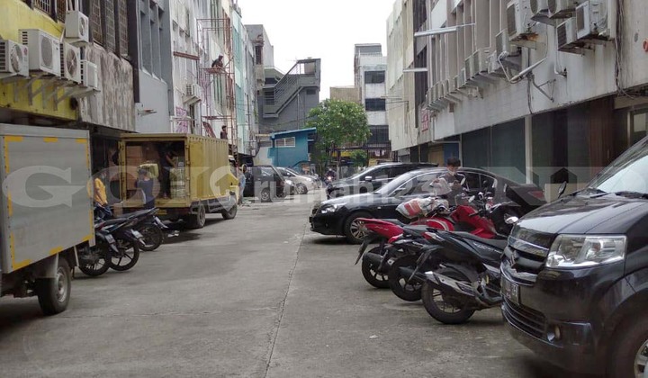 Kode 17568 Yg Si, Ruko Dijual Disewa Tamansari, Luas 4x18 Meter  2