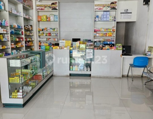 Shop House for Sale in Semper, Strategic Location, Area 13x31 Meters, Code: 21249 Fd/Wb 2