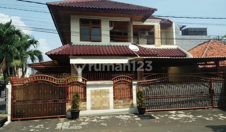 Disewa Rumah Kayu Putih, Hook, Luas 265 Meter, Kode :21540 Br Disewa Rumah Kayu Putih, Hook, Luas 265 Meter, Kode :21540 Br