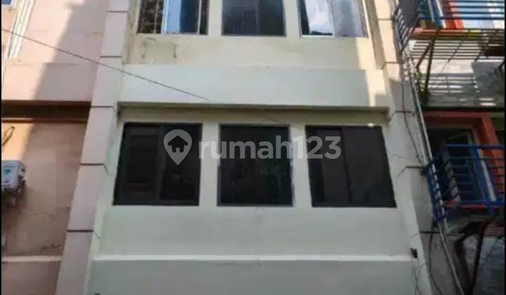 Rent a Shop in Mangga Besar, Area 5X14 Meters, Code: 21474 Ha 1