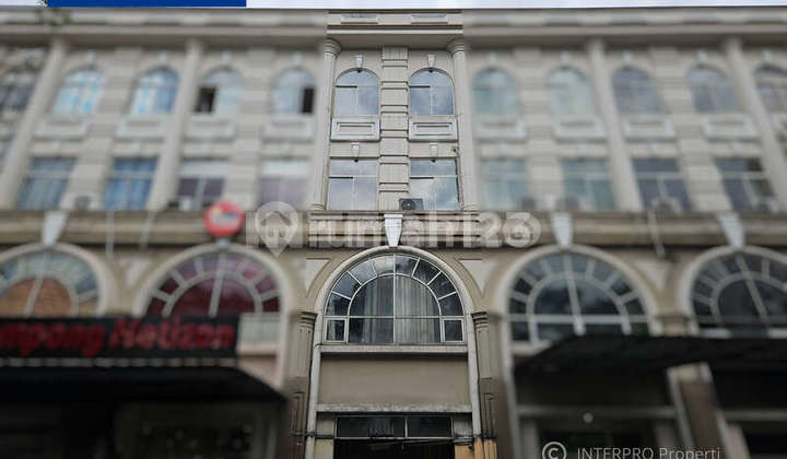 Ruko Ex Kantor Dijual Green Lake City Crown 4 Lantai Parkir Luas