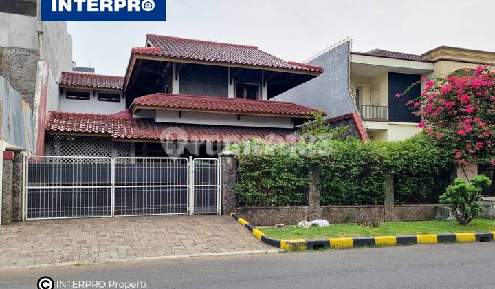 Rumah Semi Boulevard Dijual Intercon Taman Kebon Jeruk Luas 450m2