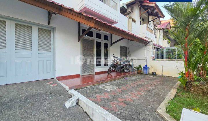 Rumah di Puri Kencana Kembangan Jakarta Barat Luas Tanah 180m2 2