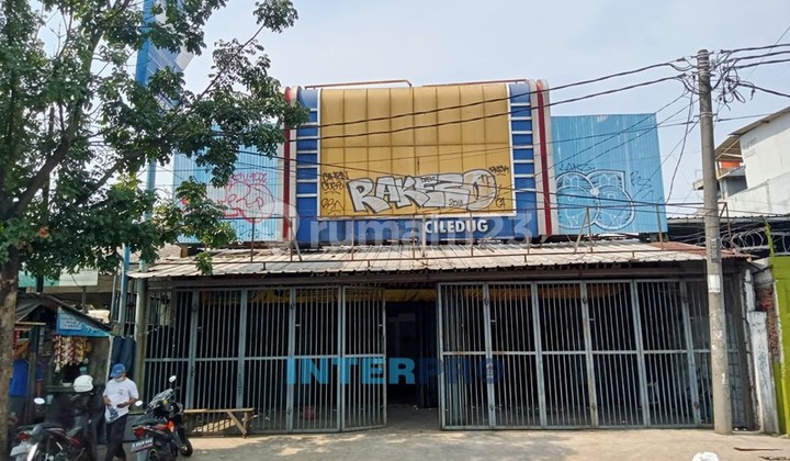 Attached Shop on Hos Cokroaminoto Street Ciledug Ideal for Business - 180m2 Attached Shop on Hos Cokroaminoto Street Ciledug Ideal for Business - 180m2