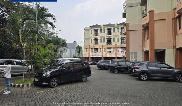 Shop House in Citta Graha Kebon Jeruk, West Jakarta Location Near Highway 2