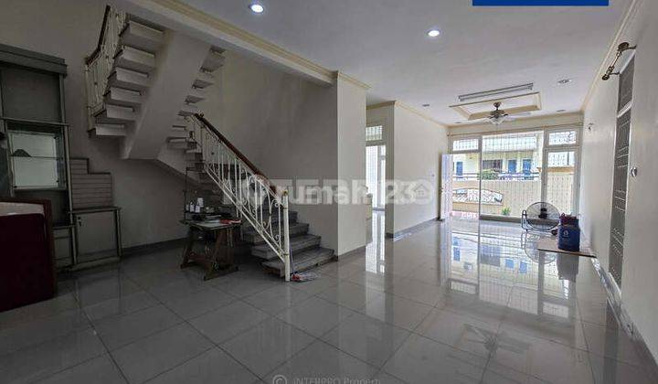 Rumah 2 Lantai Green Garden Kedoya Siap Huni Luas Tanah 210m2 2