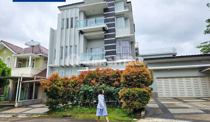 Rumah Megah Alam Sutera 3 Lantai Lengkap Kolam Renang 542m2