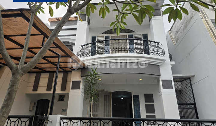 Rumah Dijual Permata Buana Semi Furnish Aman Banjir - LT 144m2 2