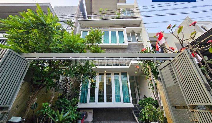 Rumah 3 Lantai Blok Favorit Puri Indah Bangunan Modern Arsitek 1