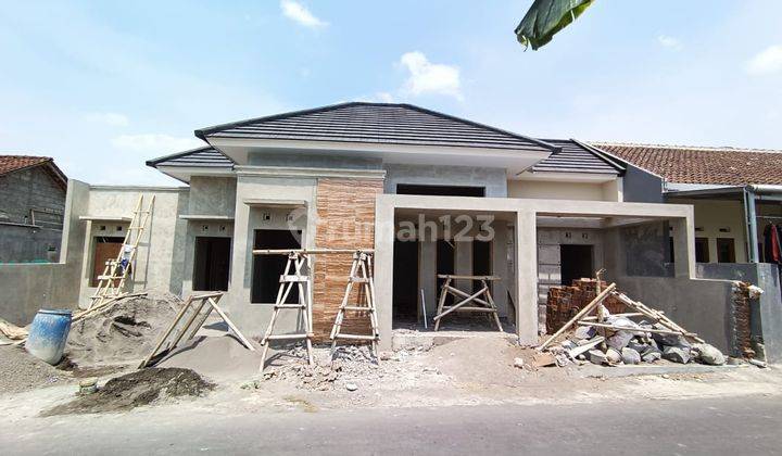 Rumah Baru View Persawahan di Dekat Jl Raya Selomartani Sleman 1