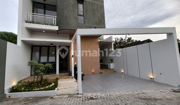 Investasi & Hunian Sekaligus - Rumah Modern 2 Lantai Area Jalan Magelang