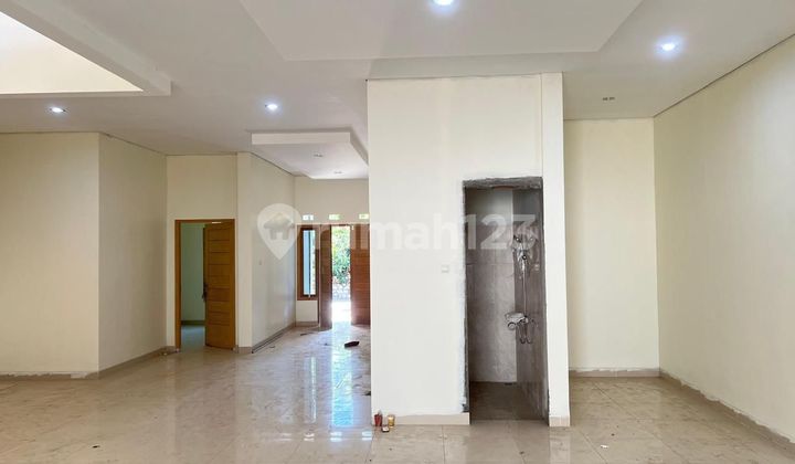 Rumah 2 Lantai Super Luas di Lokasi Premium Jl Kapten Haryadi Sleman 2