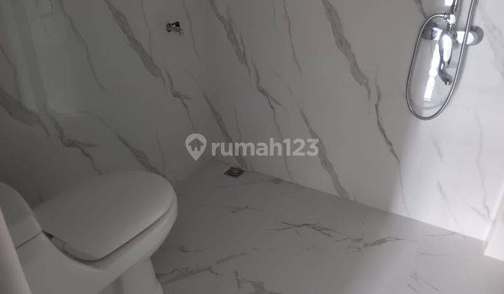 Rumah Modern Mewah 2 Lantai di Godean Sleman 8