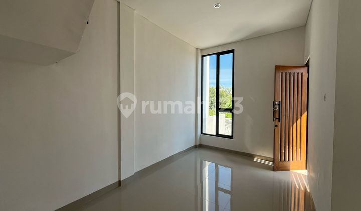 Scenic Residence Priced at 800 Million and Up in Gamping, Moscandinavian Modern Style with Yogyakarta Panorama 2