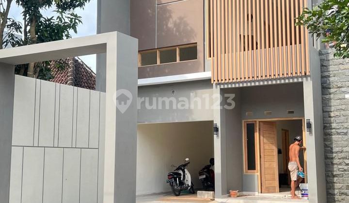 Hunian Strategis Dekat Kampus Ugm & Uny Jogja 8 KT Luas 282 M2