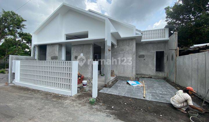 Rumah Baru Siap Huni Desain Scandinavia Strategis Di Mlati Sleman 1