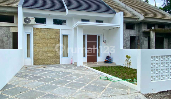 Hunian Modern Bebas Desain Layout Lantai 1 / 2 Lokasi Strategis Di Pusat Kota Sleman dekat Kantor BMKG 2