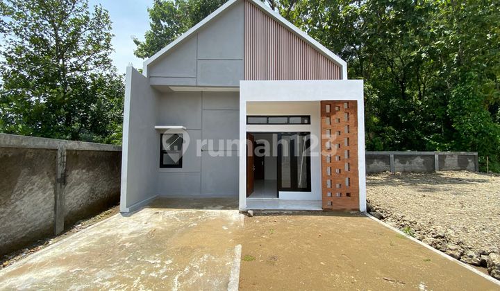 New Residence View Asri Near Kidsfun Jogja - Promo Price 295 Million Negotiable! 1