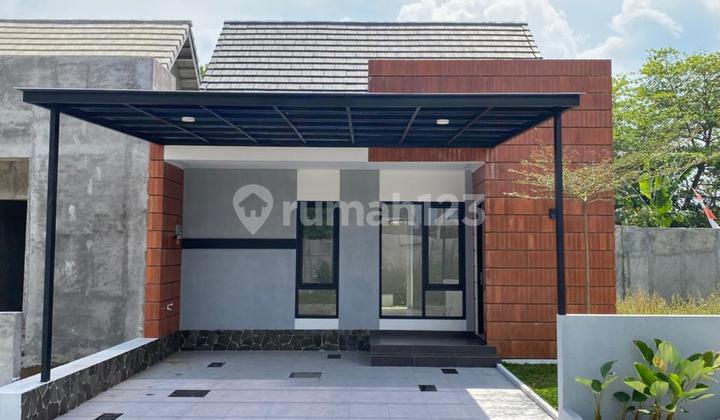Elegant House in Cluster Near Sleman Government Office, Starting from 622 Million! 1