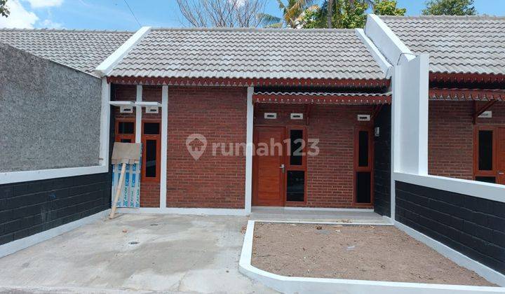 Rumah Impian Desain Klasik Jawa Modern di Utara Rs Pku Prambanan 2