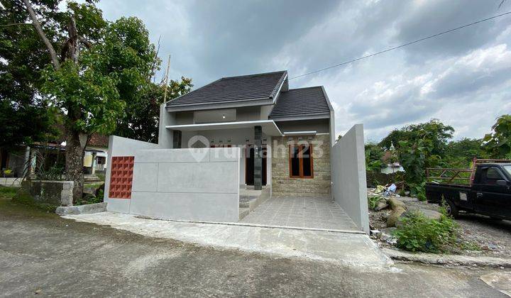 Jual Rumah Baru Siap Huni, Strategi Dekat Kampus Uii Jogja 1