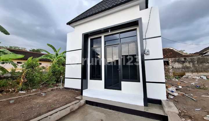 Limasan Residence Priced at 200 Million in North of Prambanan Temple - Serene & Comfortable! 2