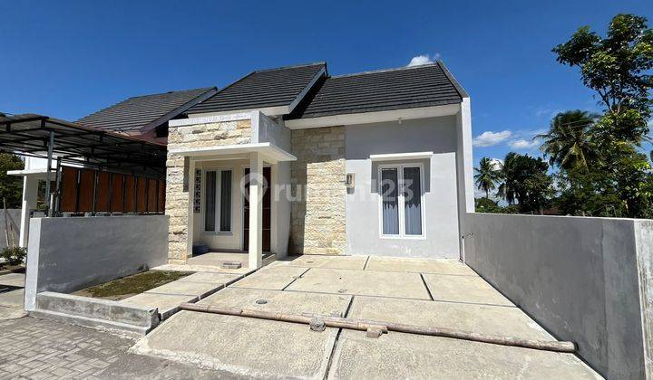 Rumah Baru Modern Tropis Luas Tanah Ideal di Jl Magelang Sleman 1