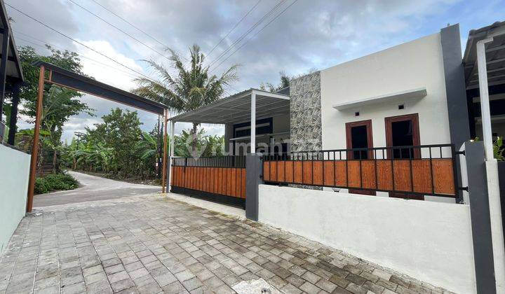 Rumah Dalam Clustet Konsep Industrialis Harga 700 Jtan di Mlati 1