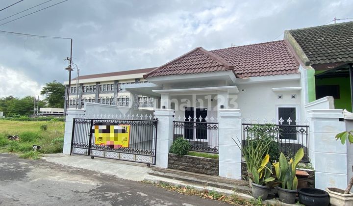 Ready-to-Occupy Residence in the Strategic Area of UPN Lecturer Housing Near Jl Raya Tajem, Sleman. 2