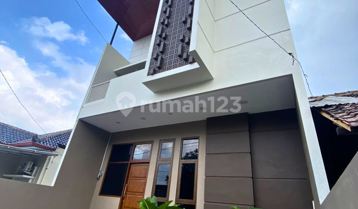 Hunian Mewah 2 Lantai Desain Kontemporer Modern di Condongcatur Sleman - Strategis Dekat Jl Kaliurang KM 7