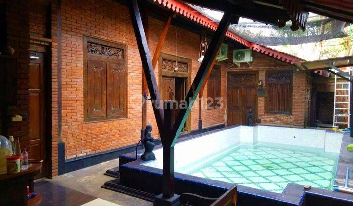 Rumah klasik Etnik Kalasan Cupuwatu sleman. PRIVATE POOL & FURNISHED  1