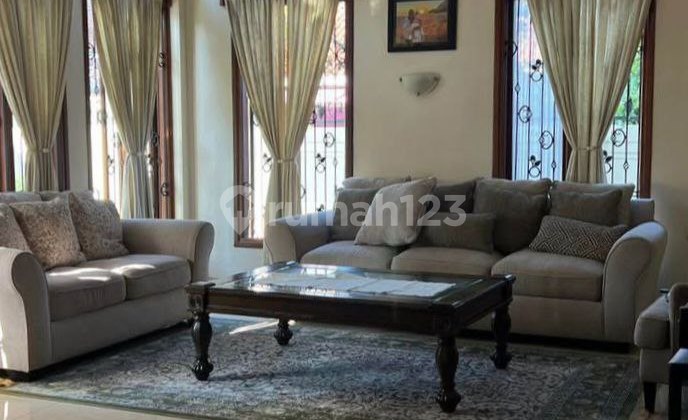 Rumah Mewah Sejuk Asri Tembalang Semarang Jateng.SEMI FURNISHED BU!! 2