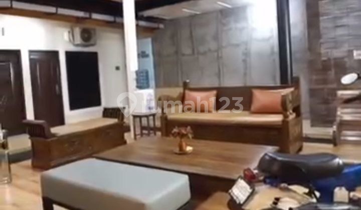 Classic Villa Near UNY & UGM Campus, Sleman Jogja. FULLY FURNISHED BU!!!