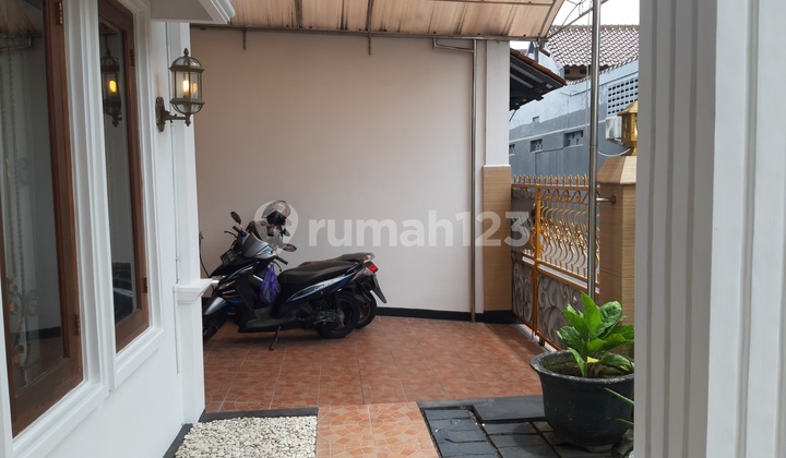 Rumah Mewah Disewakan Jogja di Sinduadi sleman Dkt UGM Furnished  5