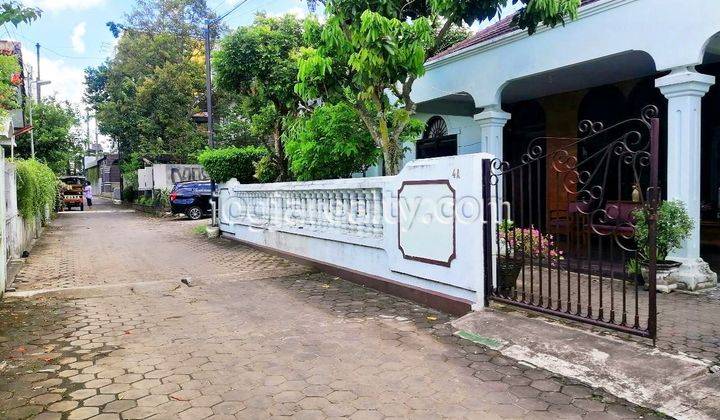 Rumah Dijual Murah Di Wirobrajan kota Jogja.NEGO AMBYAAR BU !! 2