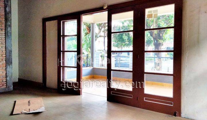 Kantor Disewakan Murah Tengah Kota Jogja.NEGO SAMPAI DEAL !! 10