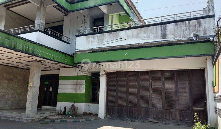 Ruang Usaha Besar Dijual /Disewakan Kotabaru yogyakarta.  2