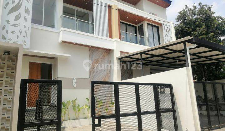 Rumah 2lantai Dijual Jln Kaliurang km 6 Dkt Kampus UGM Jogja  2