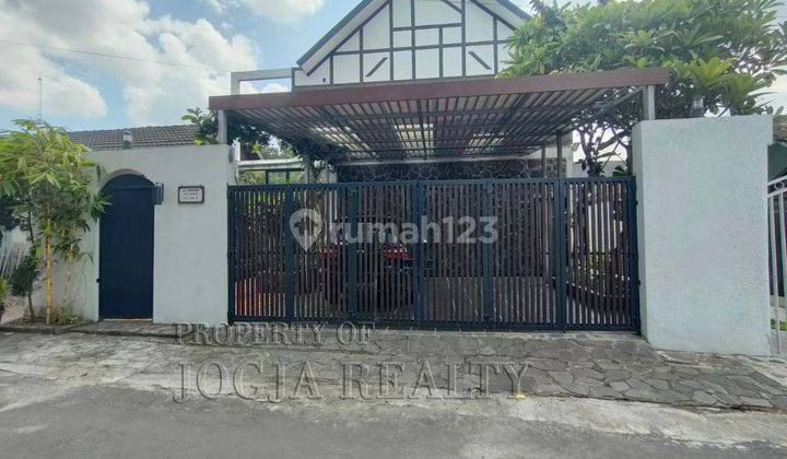 Rumah Dijual Jln Palagan Ngaglik Sleman Jogja.terbaik Furnished!! 1