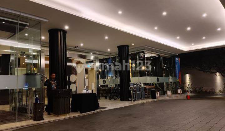 Luxurious 5-Star Grand Hotel in Menteng, Central Jakarta. BEST STRATEGIC LOCATION!!