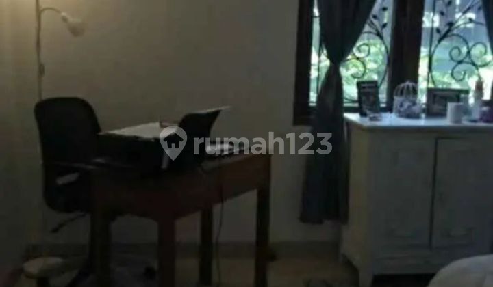 Cool Classic House Asri Maguwoharjo Sleman.NEGOTIABLE UNTIL DEAL BRO!!!! 2