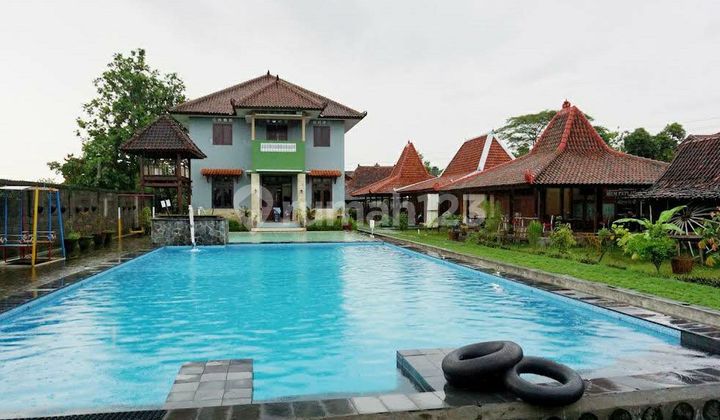 Classic Villa with Swimming Pool in Berbah Sleman. SLASHED TO THE LOWEST PRICE!!!