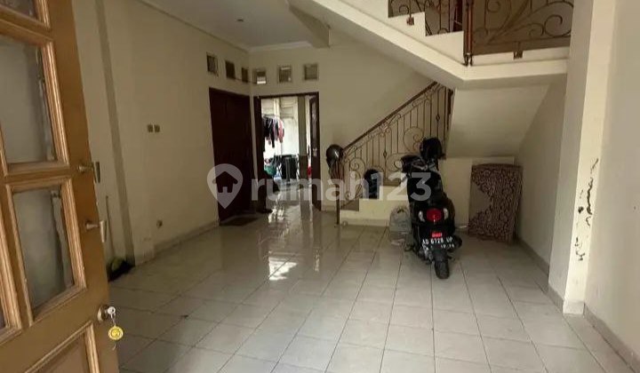 Main House + Boarding House in UGM Ring 1 Area. SUPER STRATEGIC LOCATION, PULUNG BU!!! 2