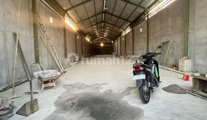 Clean Warehouse Ready to Operate Mlati Sleman. SUPER STRATEGIC LOCATION!!! Clean Warehouse Ready to Operate Mlati Sleman. SUPER STRATEGIC LOCATION!!!