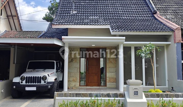 Rumah Cantik Dkt Kampus UGM & Sekolah Al-Azhar Jogja.NEGO SAMPAI DEAL