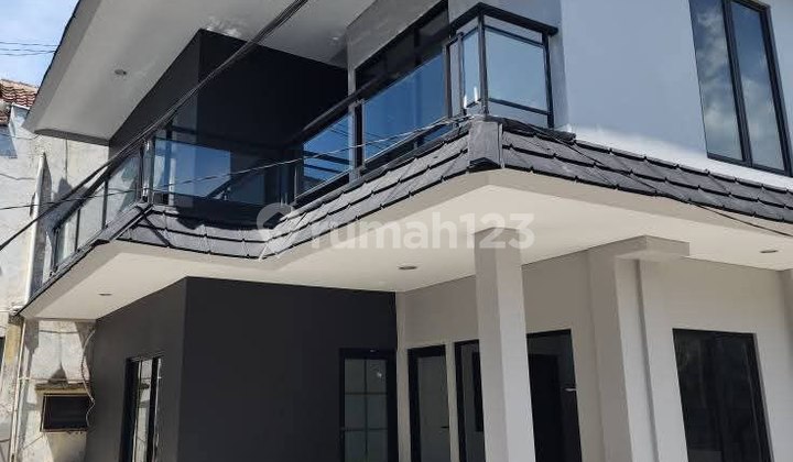 New Boarding House 200m from UII Campus Gate. STRATEGIC FULLY FURNISHED. 2