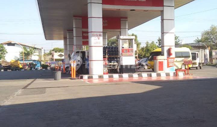 SPBU DI Kota Pati Jateng.SUPER STRATEGIS JARANG PULUNG!!! 2