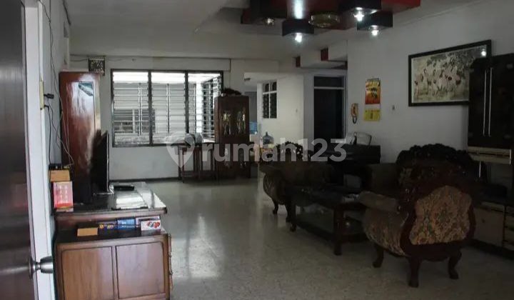 Very Strategic 2-Story Shophouse on Mangkubumi Street, Jogja. RARELY AVAILABLE, CHEAPEST! 2